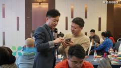 正在资本整合取市方面具有深挚堆集